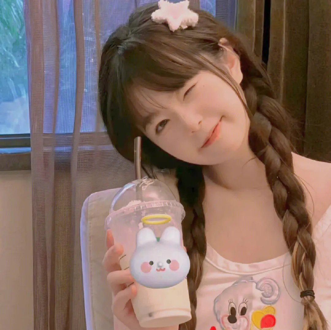 聪明的金发美女